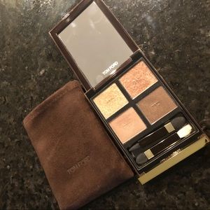 Tom Ford quad eyeshadow 01 golden mink
